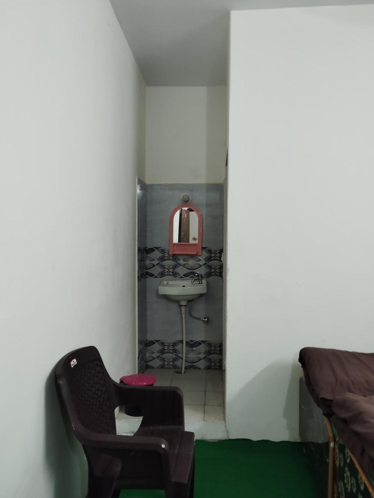 Hotel Narayana Residency Gupta Kāshi Zewnętrze zdjęcie